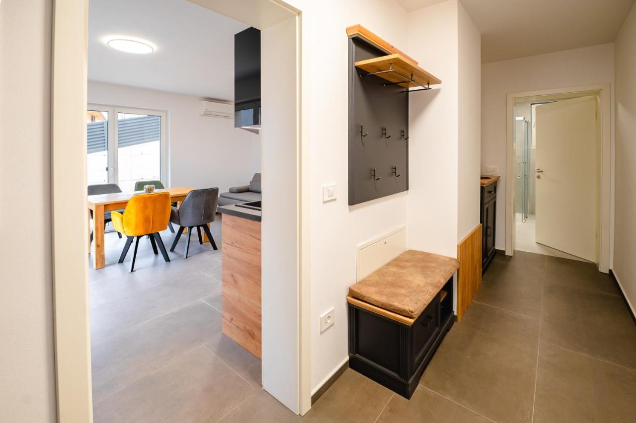 Apartments Luxury Ad Есенице Экстерьер фото