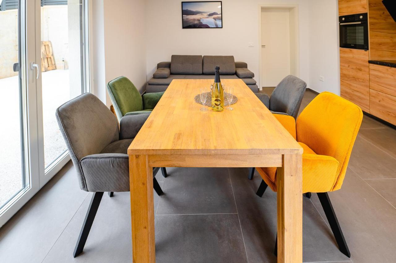 Apartments Luxury Ad Есенице Экстерьер фото