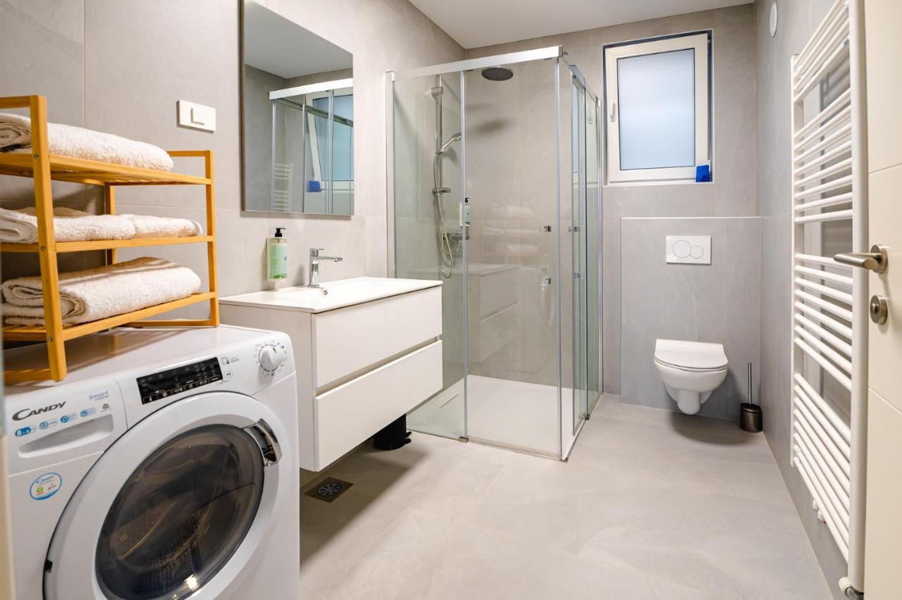 Apartments Luxury Ad Есенице Экстерьер фото