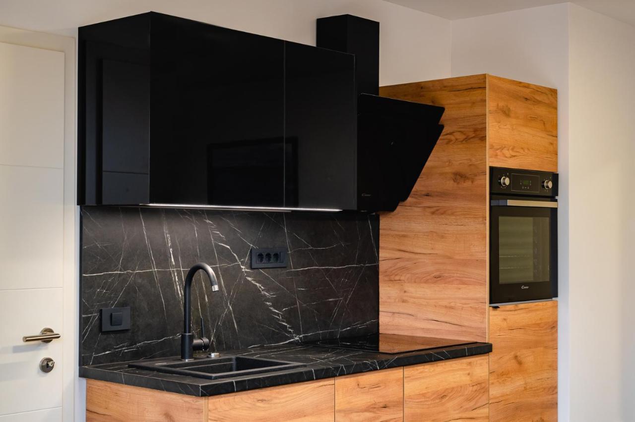 Apartments Luxury Ad Есенице Экстерьер фото
