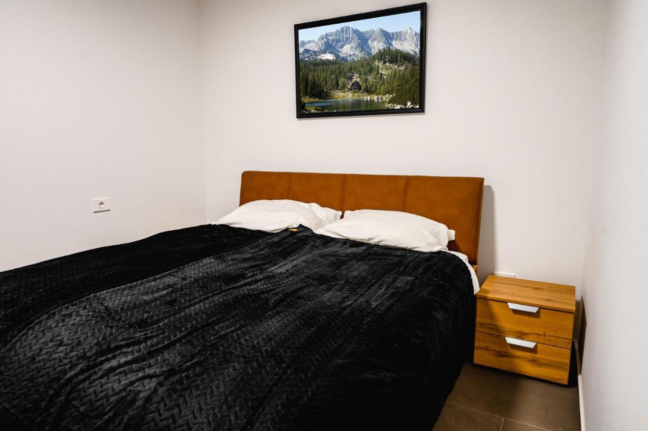Apartments Luxury Ad Есенице Экстерьер фото