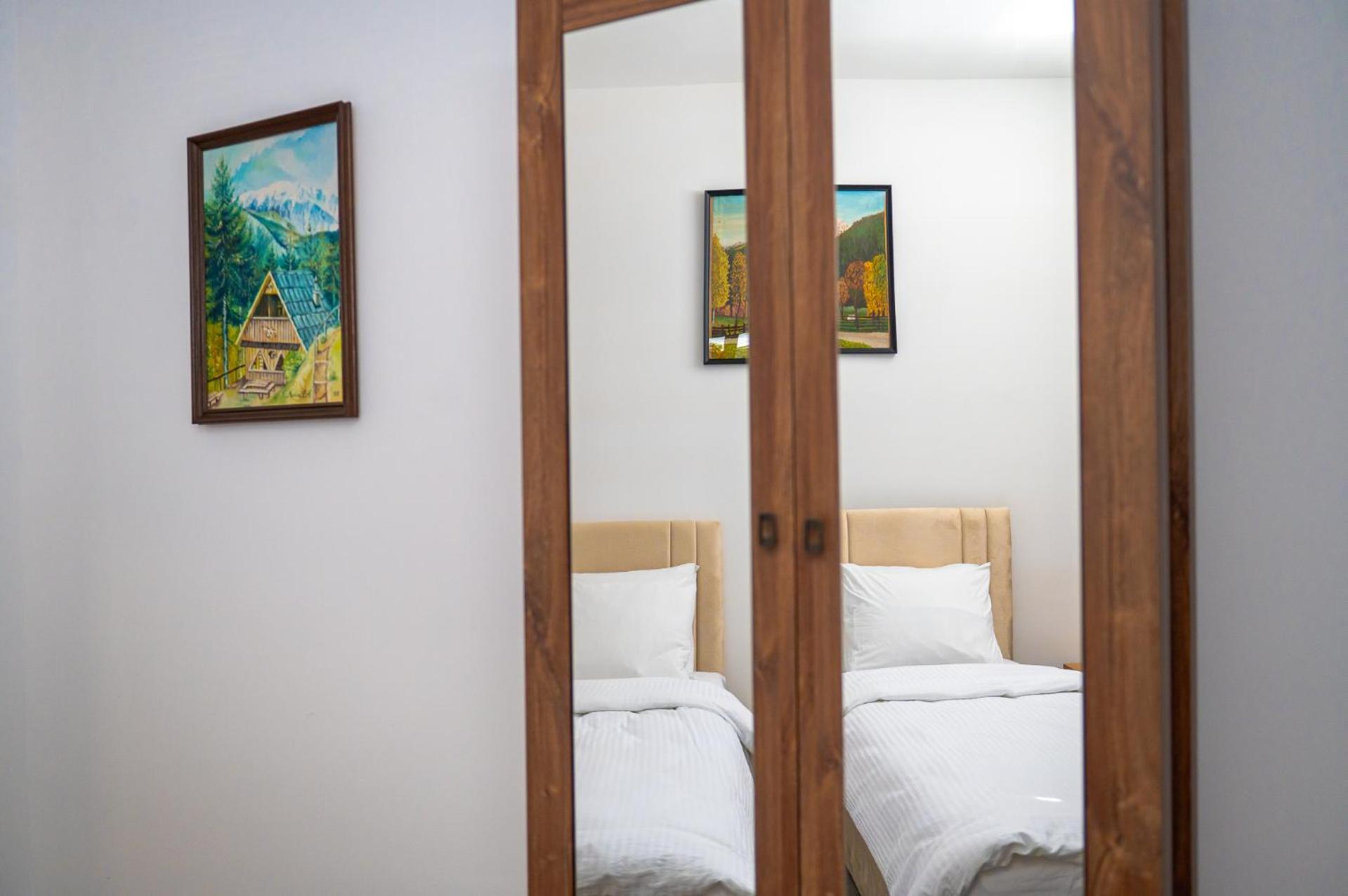 Apartments Luxury Ad Есенице Экстерьер фото