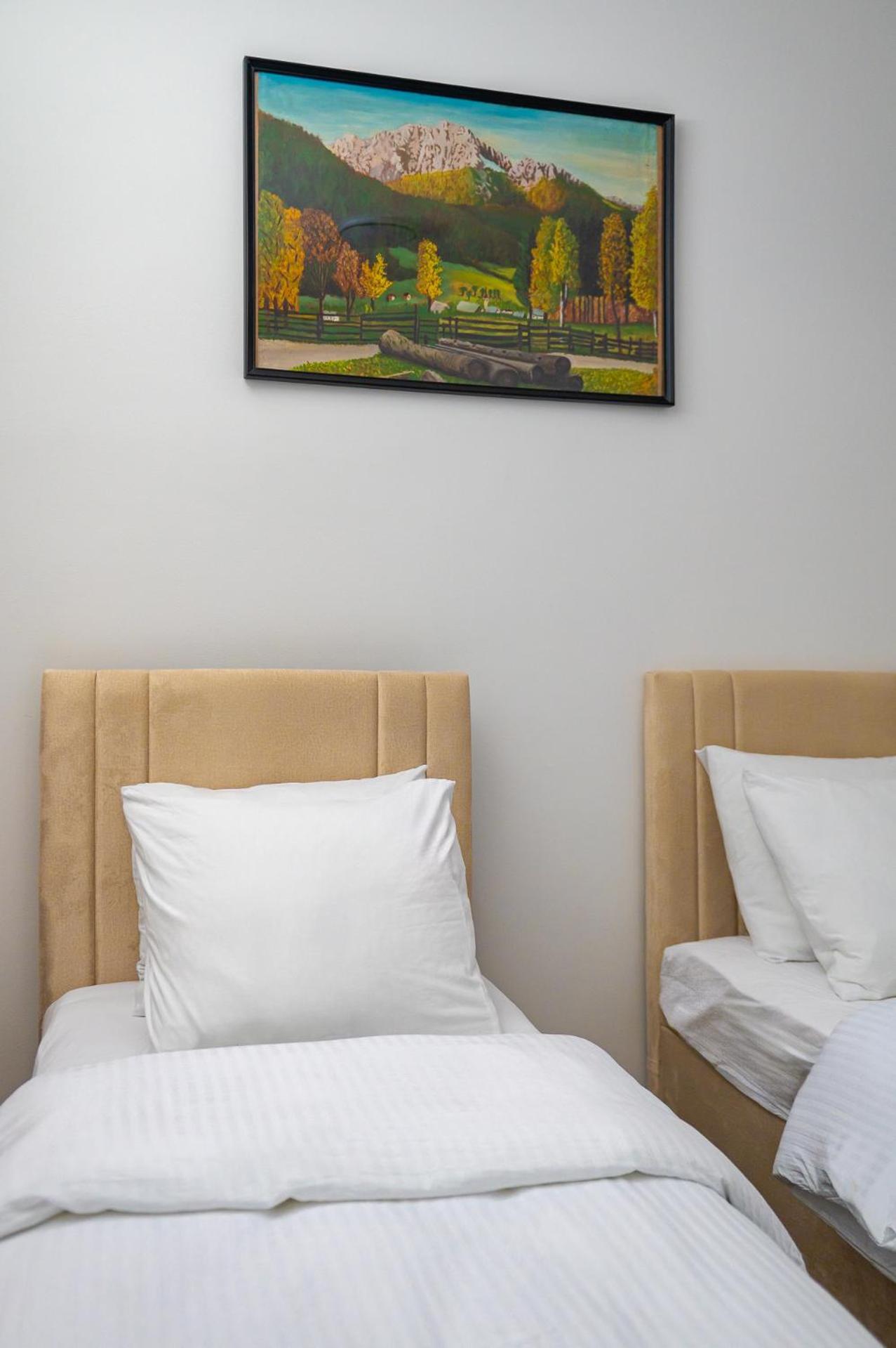 Apartments Luxury Ad Есенице Экстерьер фото