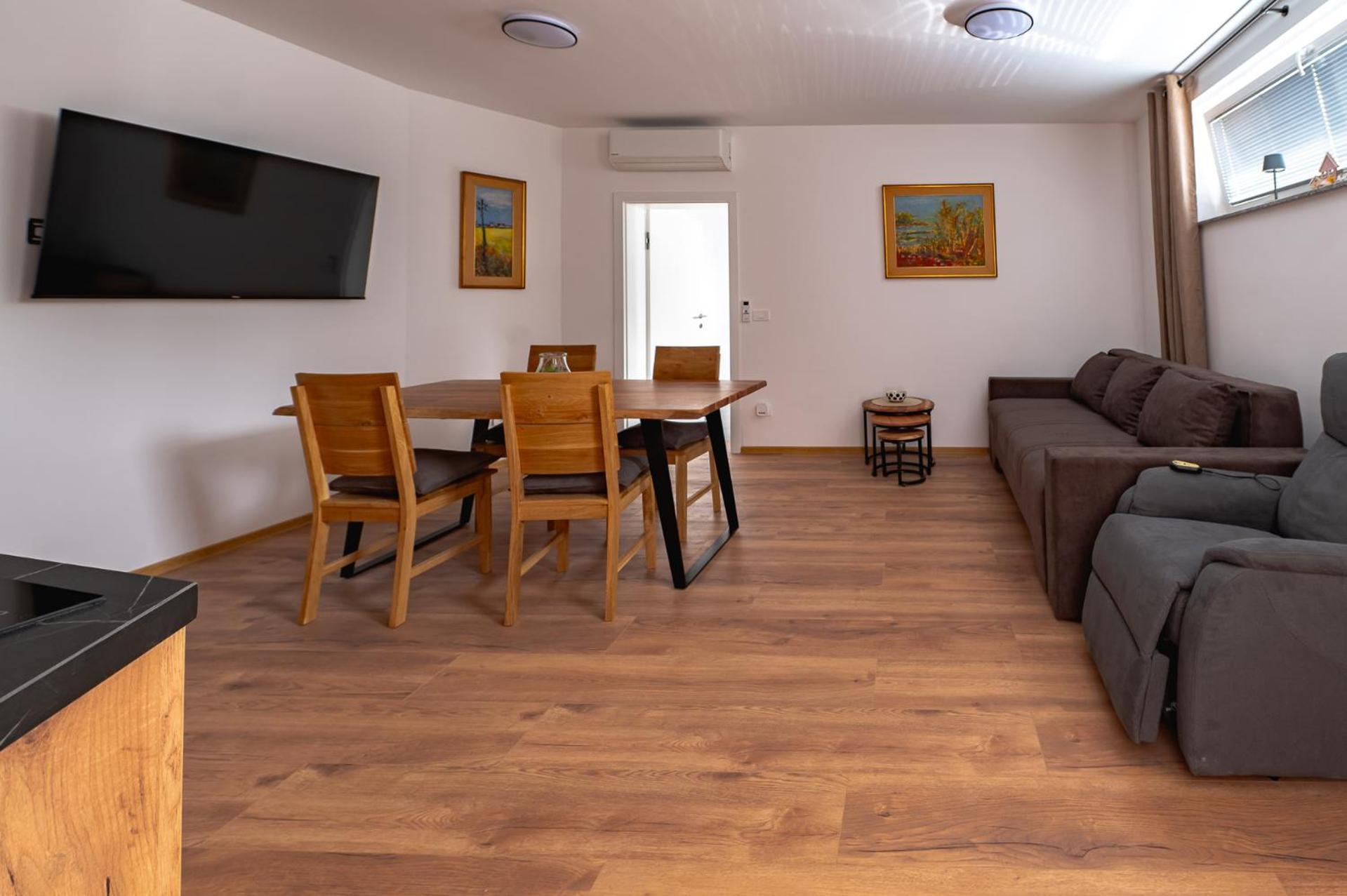 Apartments Luxury Ad Есенице Экстерьер фото